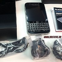 BlackBerry 9900 (2).jpg